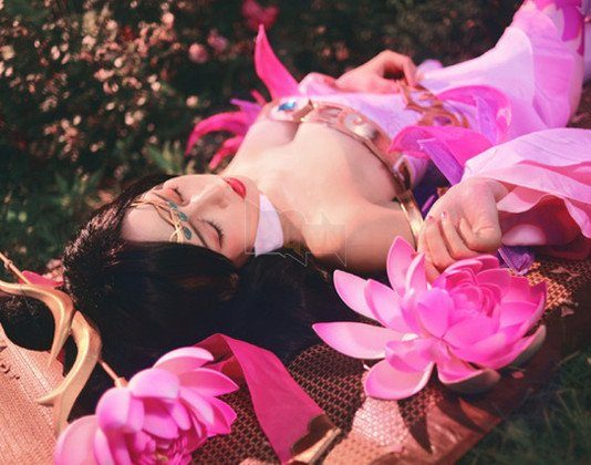 Tổng hợp những màn cosplay nữ tướng liên quân siêu “nóng bỏng”