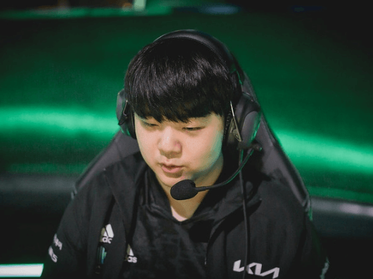 Canyon và tập thể DWG KIA bị nhận án phạt từ Riot games